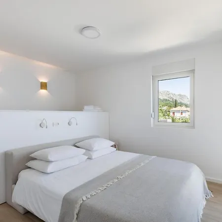 Lipa * Jesenice (Split-Dalmatia)